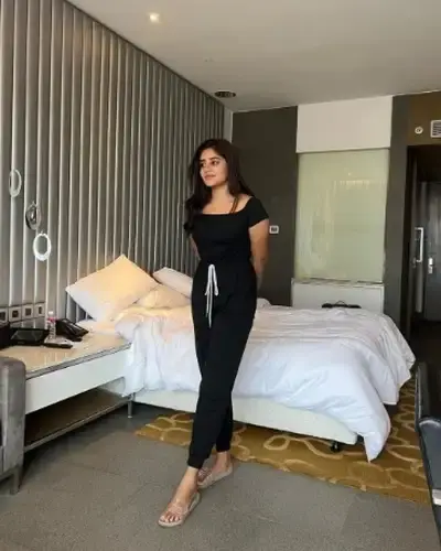 Call Girls Halisahar Cash On Delivery