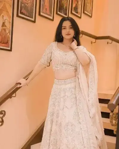 Escort Halisahar